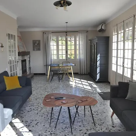 Les Terrasses De La Roque-alric Holiday home